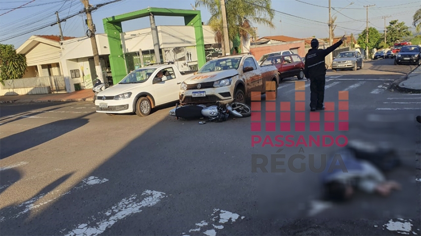 Acidente entre pick up e motocicleta deixa dois feridos na área central