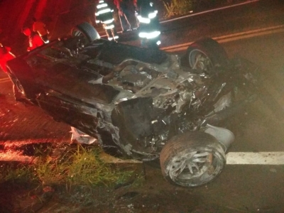 Motorista Fica Ferido Ap S Carro Cair De Viaduto Na Regi O Passando A