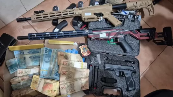 Polícia Federal investiga tráfico de armas e mira loja em Jaú