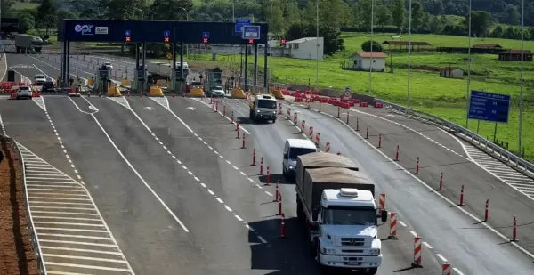 Novas praças de pedágio em Siqueira Campos e Sengés, no Paraná, começam operar no dia 11 de março