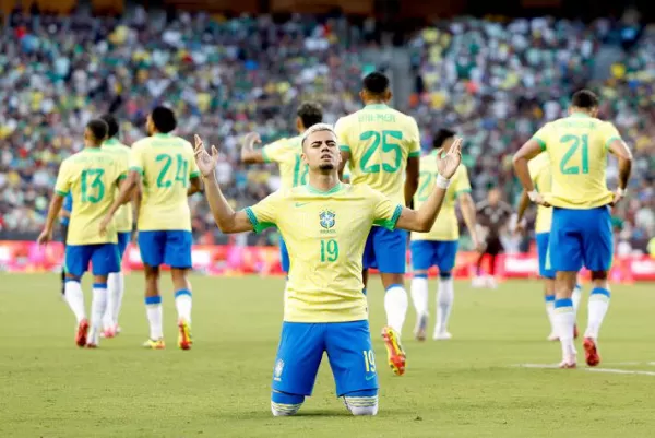 Brasil vence México em amistoso Pré-Copa América com gol de Endrick nos acréscimos