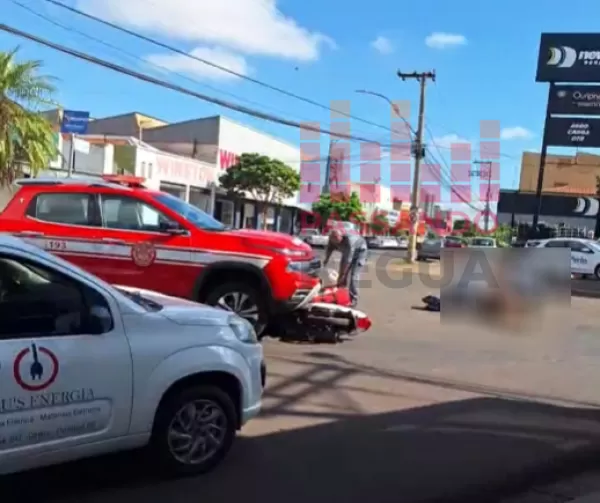 Motociclista fica ferida em acidente com viatura dos Bombeiros em Ourinhos