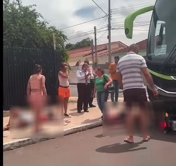 Acidente grave entre ônibus e moto é registrado em Ourinhos