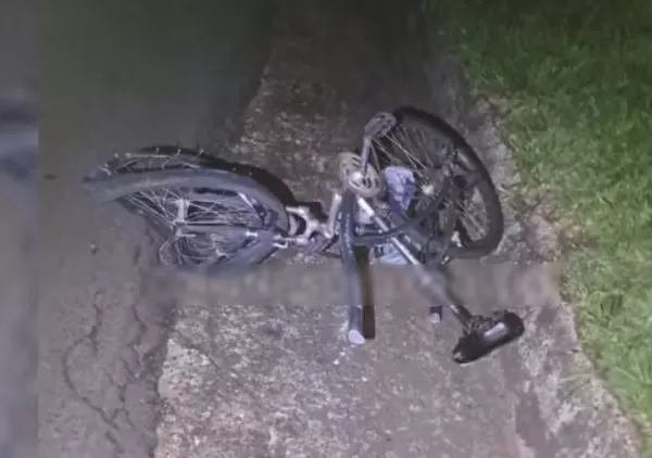 Ciclista morre ao ser atropelado por carro na Raposo Tavares