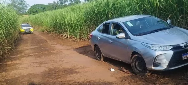 Polícia Militar recupera táxi roubado e prende assaltante em Jacarezinho