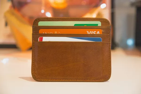 Portabilidade de dívidas no cartão de crédito já está disponível para consumidores; Saiba como fazer em sete passos