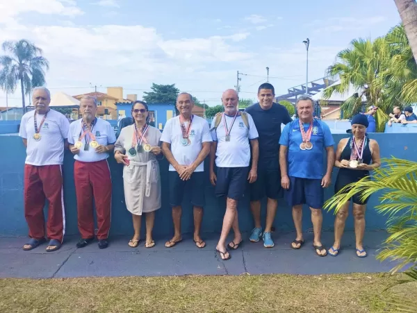 Ourinhos brilha nos Jogos da Melhor Idade com conquistas no tênis de mesa, natação e dama