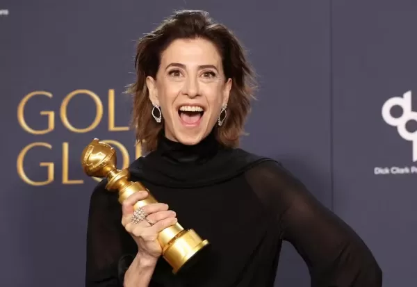 Fernanda Torres faz história e vence Globo de Ouro de Melhor Atriz em Drama