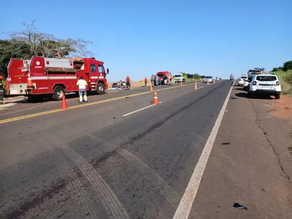 Motociclista morre após colisão com caminhonete em Ibitinga