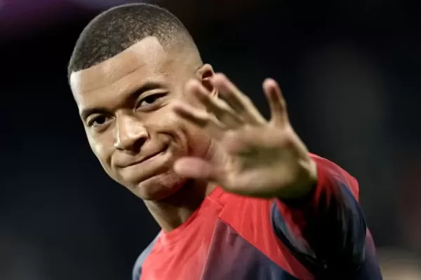 Kylian Mbappé é anunciado como novo reforço do Real Madrid