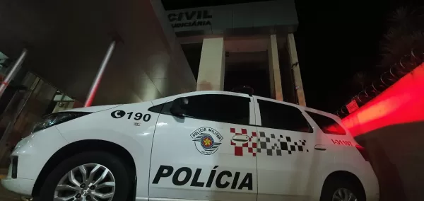 Jovem de 18 anos é preso por tráfico de drogas em São Pedro do Turvo