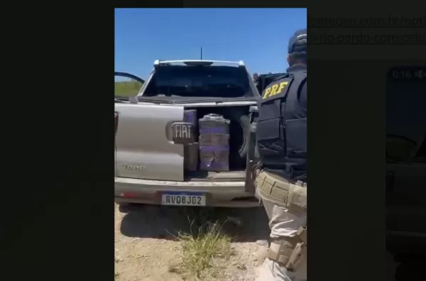 PRF e PM apreendem 635 kg de maconha após perseguição em Santo Antônio da Platina