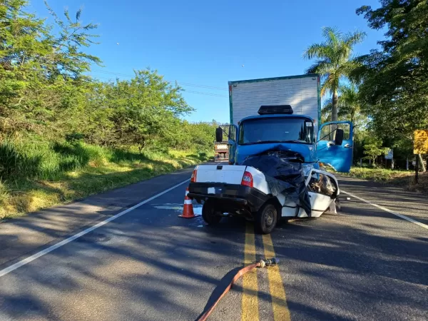 Acidente fatal em Ibaiti deixa uma vítima e interdita rodovia por várias horas