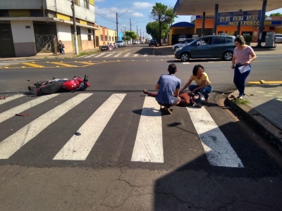 Motociclista fica ferido em acidente na Jacinto Sá em Ourinhos 