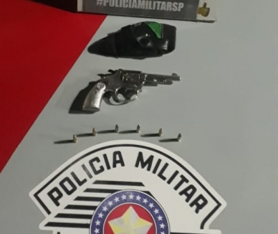 Músico é preso por porte ilegal de arma de fogo em Ourinhos 