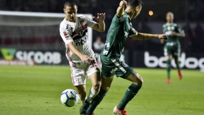 Palmeiras arranca empate do São Paulo, mas vê vantagem diminuir