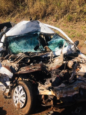 Motorista morre após bater veículo de frente com caminhão em rodovia da região