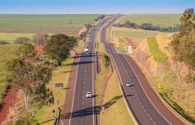 Obras no pavimento exigem atenção na Rodovia Orlando Quagliato em Ourinhos