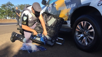 Paraguaio é preso com haxixe escondido em fundo falso de mala