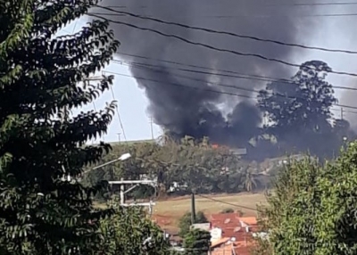 Incêndio causa destruição na Recicla Ourinhos 