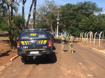 Polícia Federal cumpre mandados em Salto Grande durante operação contra lavagem de dinheiro