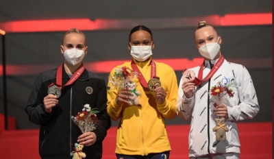 Rebeca Andrade conquista ouro e prata no Mundial de Ginástica