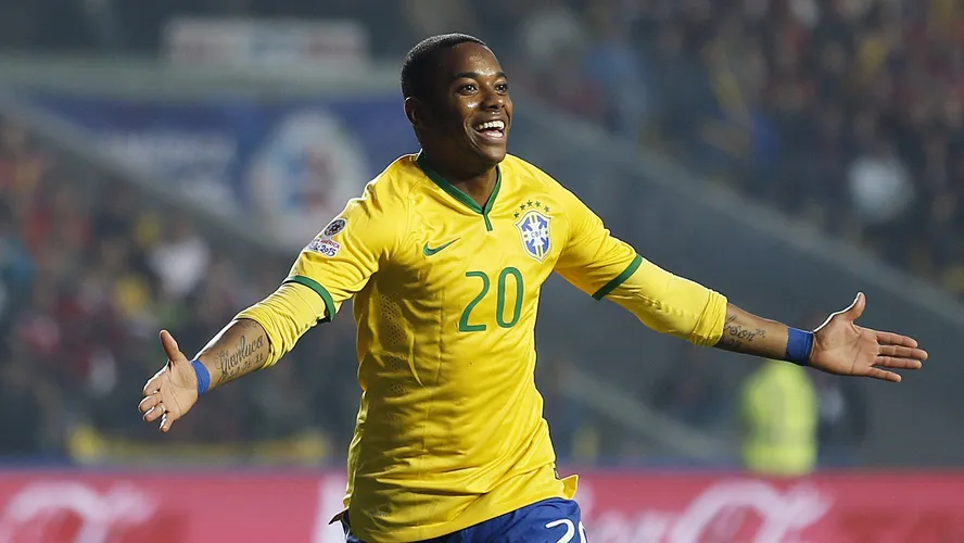 STJ marca para o dia 20 de março julgamento do pedido da Itália para Robinho cumprir pena no Brasil