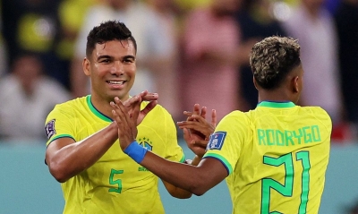 Casemiro faz golaço e Brasil garante vaga nas oitavas da Copa do Mundo 