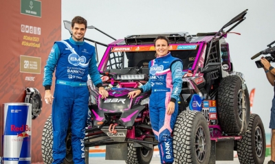 Pâmela Bozzano é a primeira mulher brasileira a competir no rali Dakar