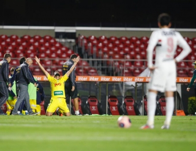 São Paulo perde para o Mirassol e está fora do Paulistão