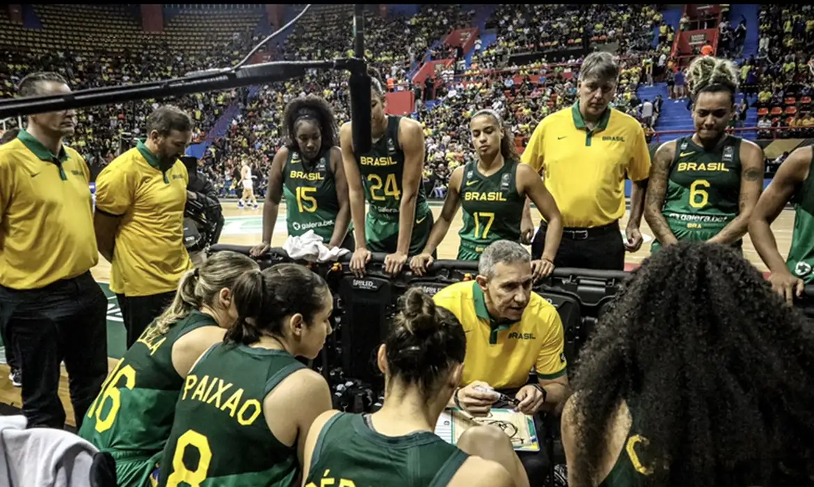 Brasil perde a terceira no basquete feminino e dá adeus ao sonho dos Jogos Olímpicos