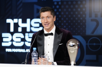 Lewandowski desbanca Messi e Cristiano Ronaldo e leva The Best