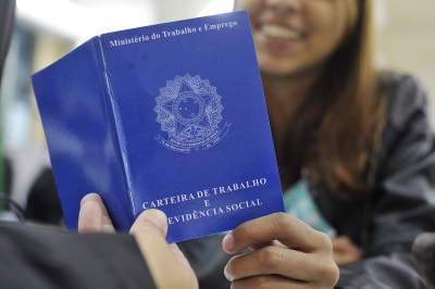 Com 8 vagas para auxiliar de eletrotécnica, PAT de Ourinhos oferece 40 vagas 