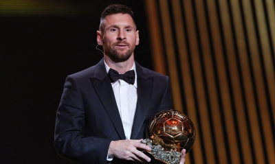 Messi conquista Bola de Ouro da France Football pela oitava vez