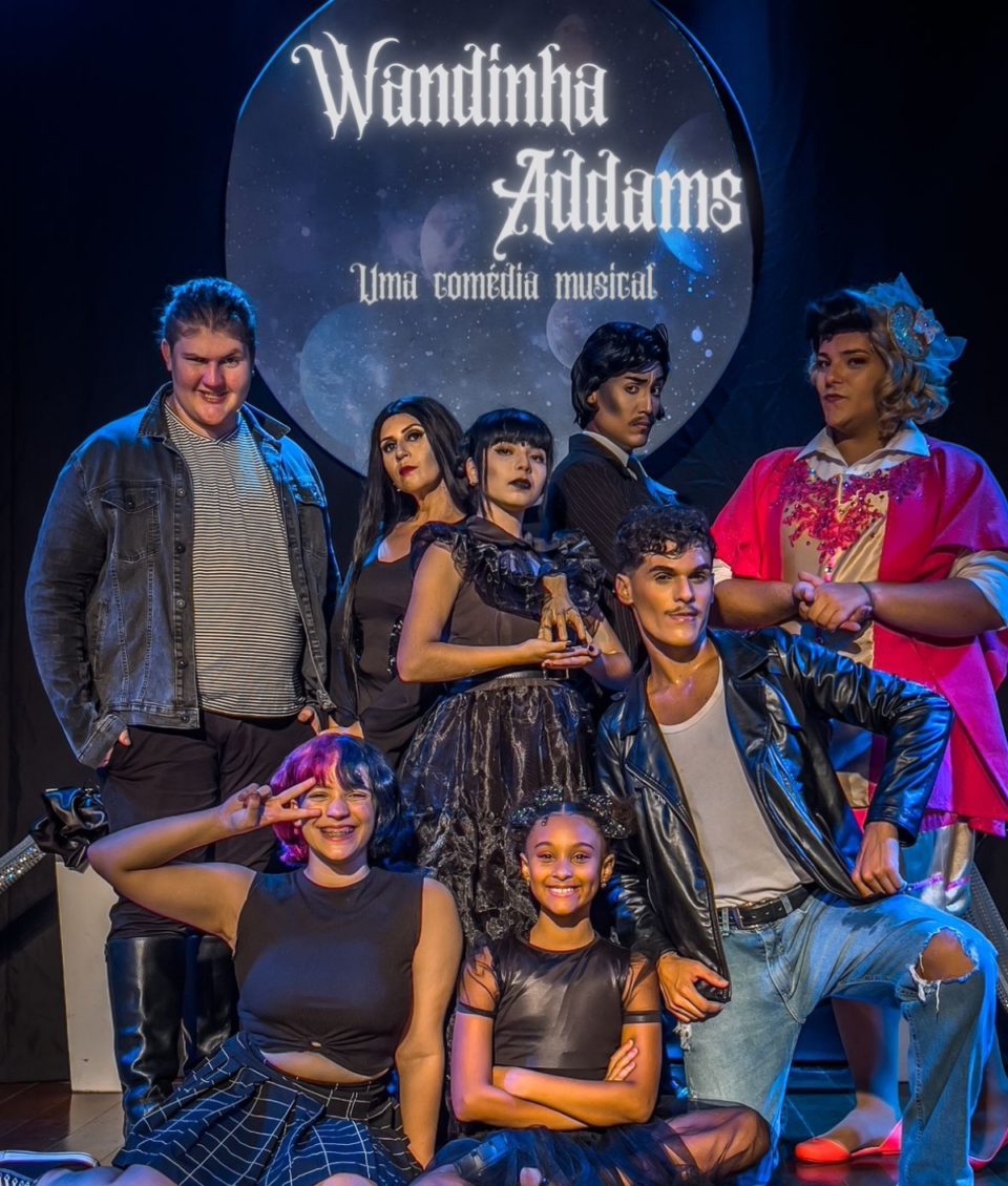 Wandinha lands in Curitiba for a musical comedy